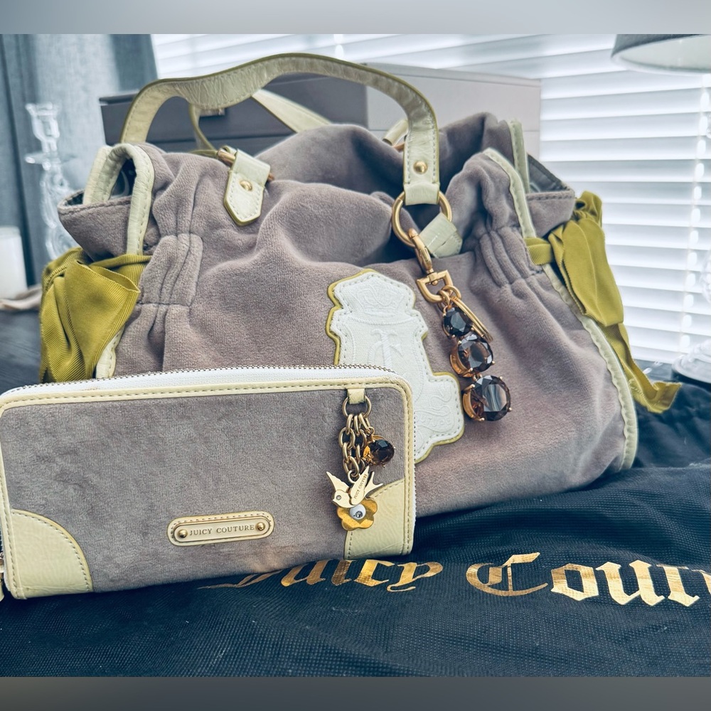 Juicy Couture Vintage Daydream Bag and Wallet